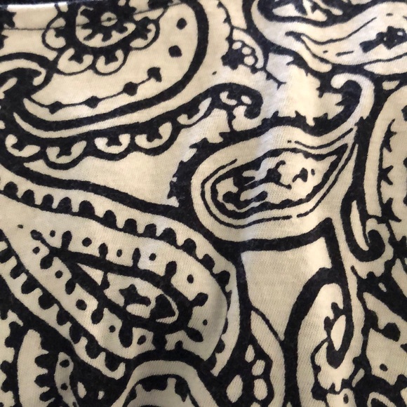 Ann Taylor Navy & White Paisley Pattern Tank Top size Medium Petite - Picture 5 of 6